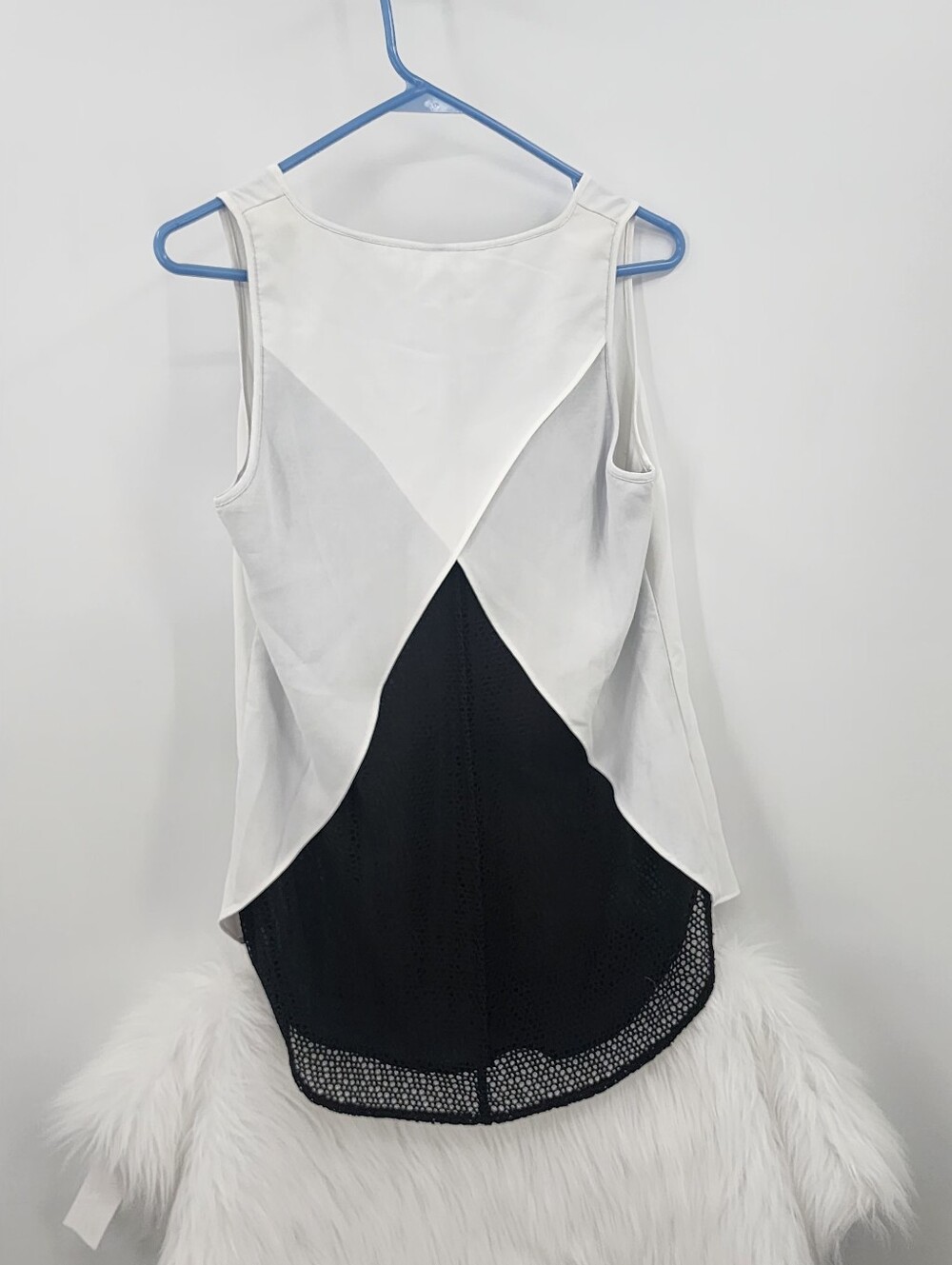 Cabi Chiffon Layered White Sleeveless Top - Cabi Small